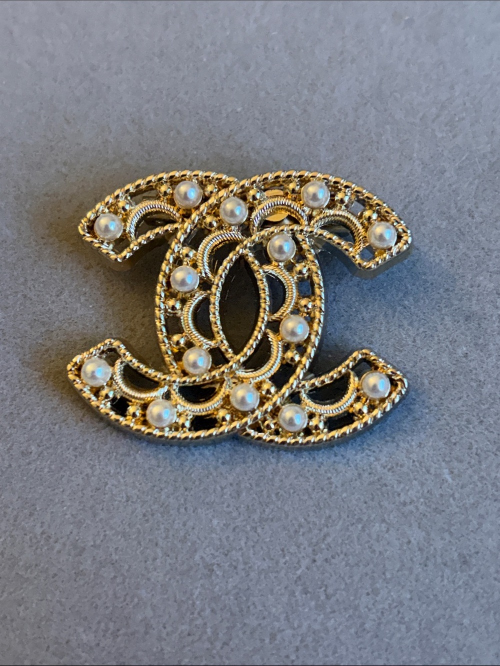 Gold-Tone Brooch with Pearls
